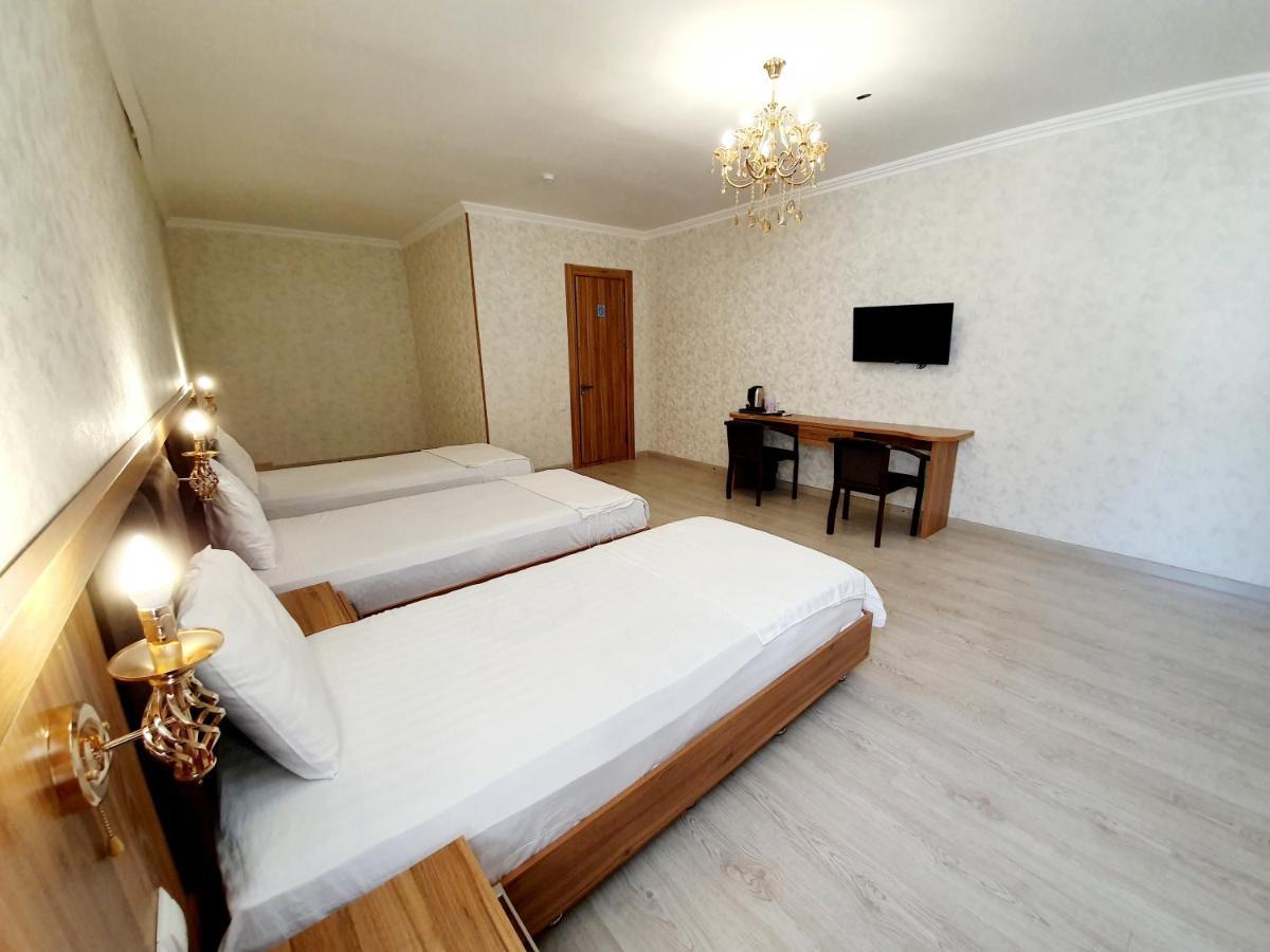 Baraka Hotel Tasken Kültér fotó